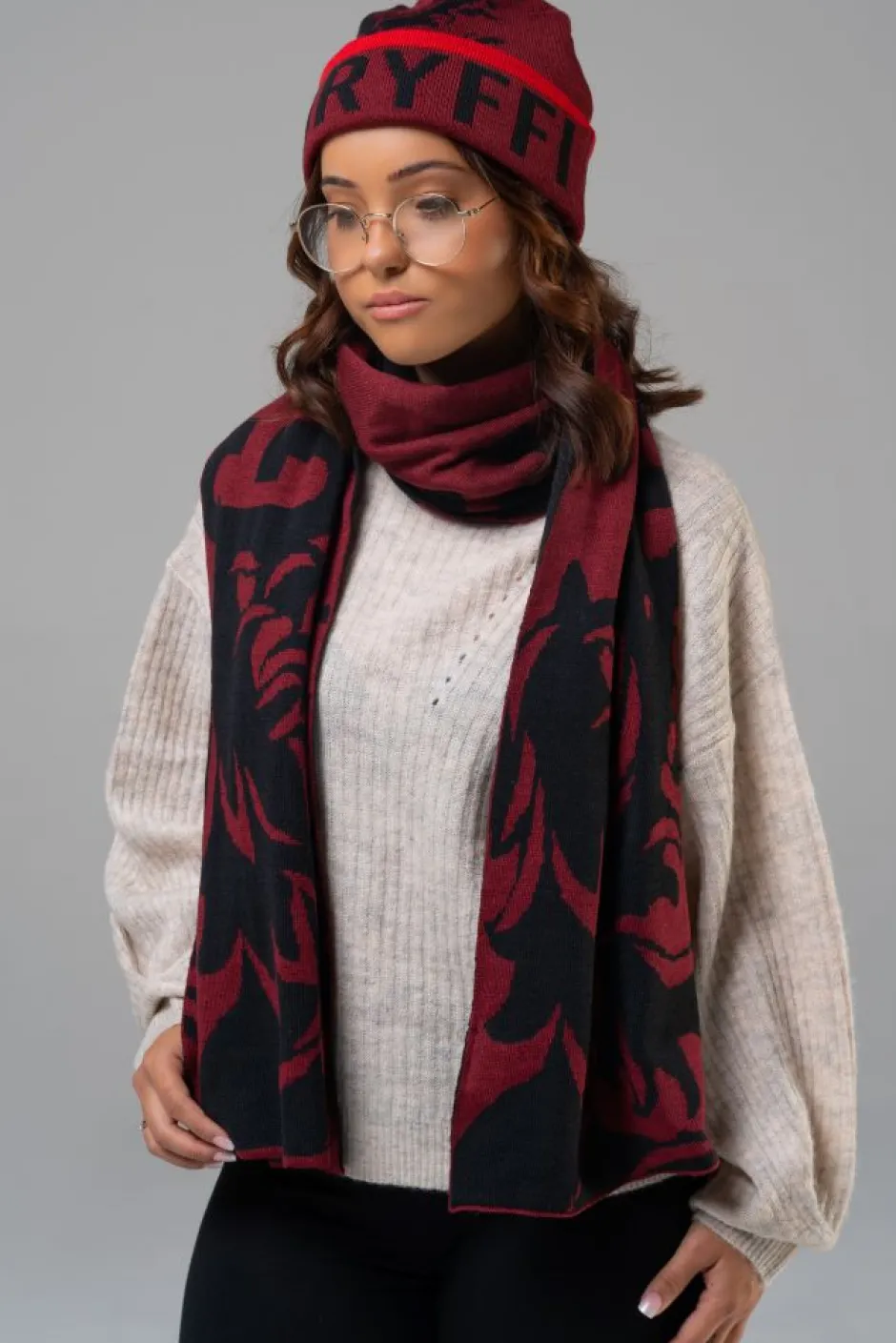 Harry Potter Gryffindor Luxury Adults Beanie & Jacquard Scarf Set-Bioworld International Shop