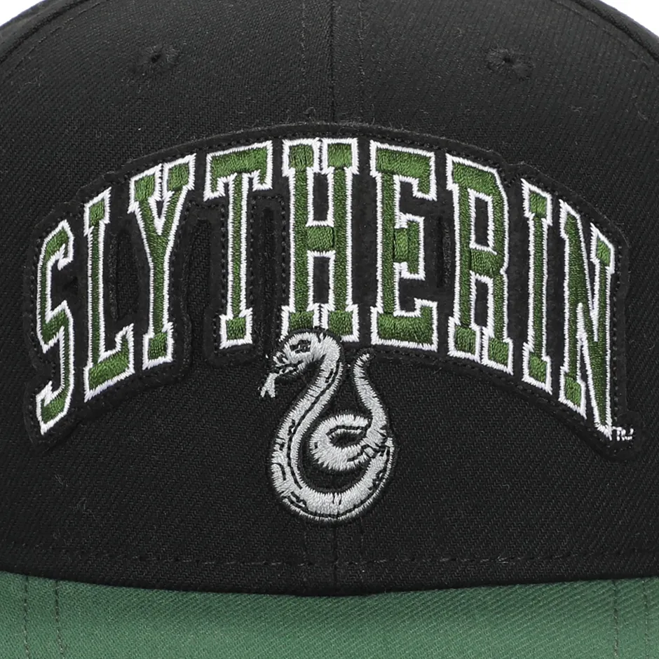 harry_potter_slytherin_varsity_woven_label_adult_snapback_cap_2.webp Harry Potter Slytherin Varsity Woven Label Adult Snapback Cap-Bioworld International Cheap